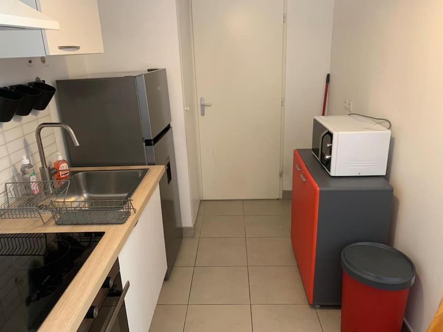 Appart T3 Jardin 1 Km La Plage ! Marseille Exterior photo
